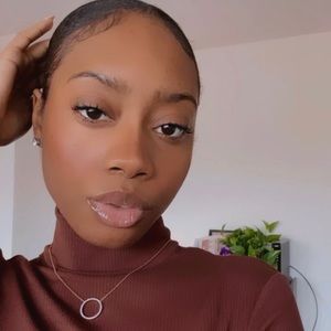 Meet your Posher, Elisabeth